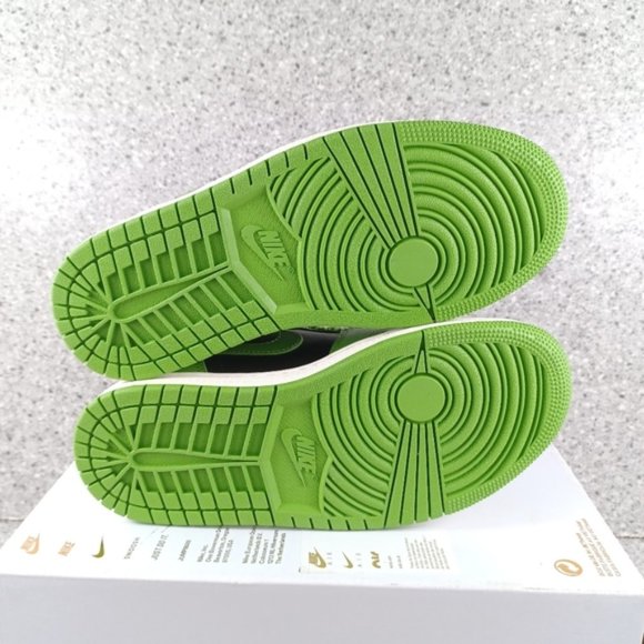 Women's Nike Air Jordan 1 Mid Altitude Green Sneakers - Size 6 Shoes - Picture 9 of 12